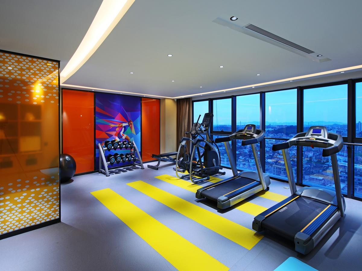 Hampton By Hilton Zhongshan Nanlang Exterior foto